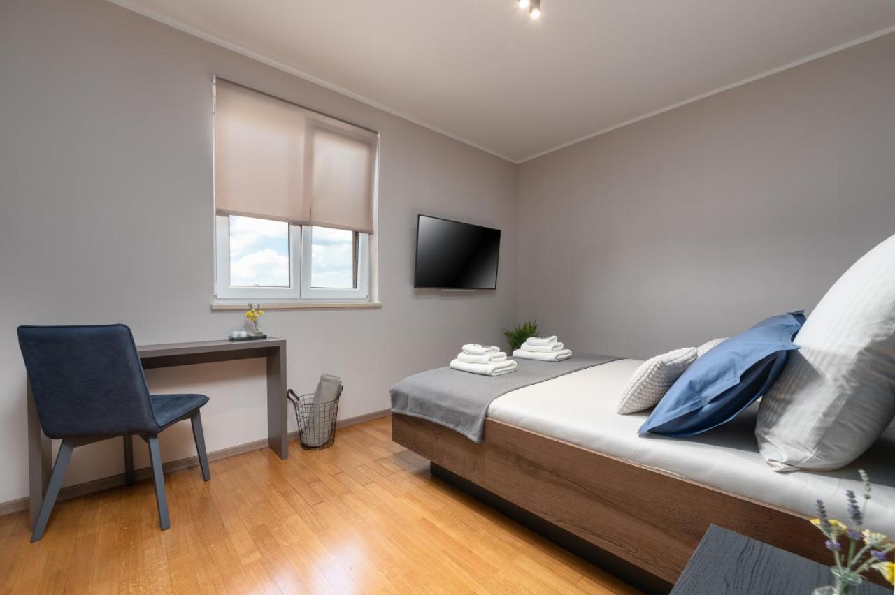 Holiday Home Maslina Porec Bagian luar foto