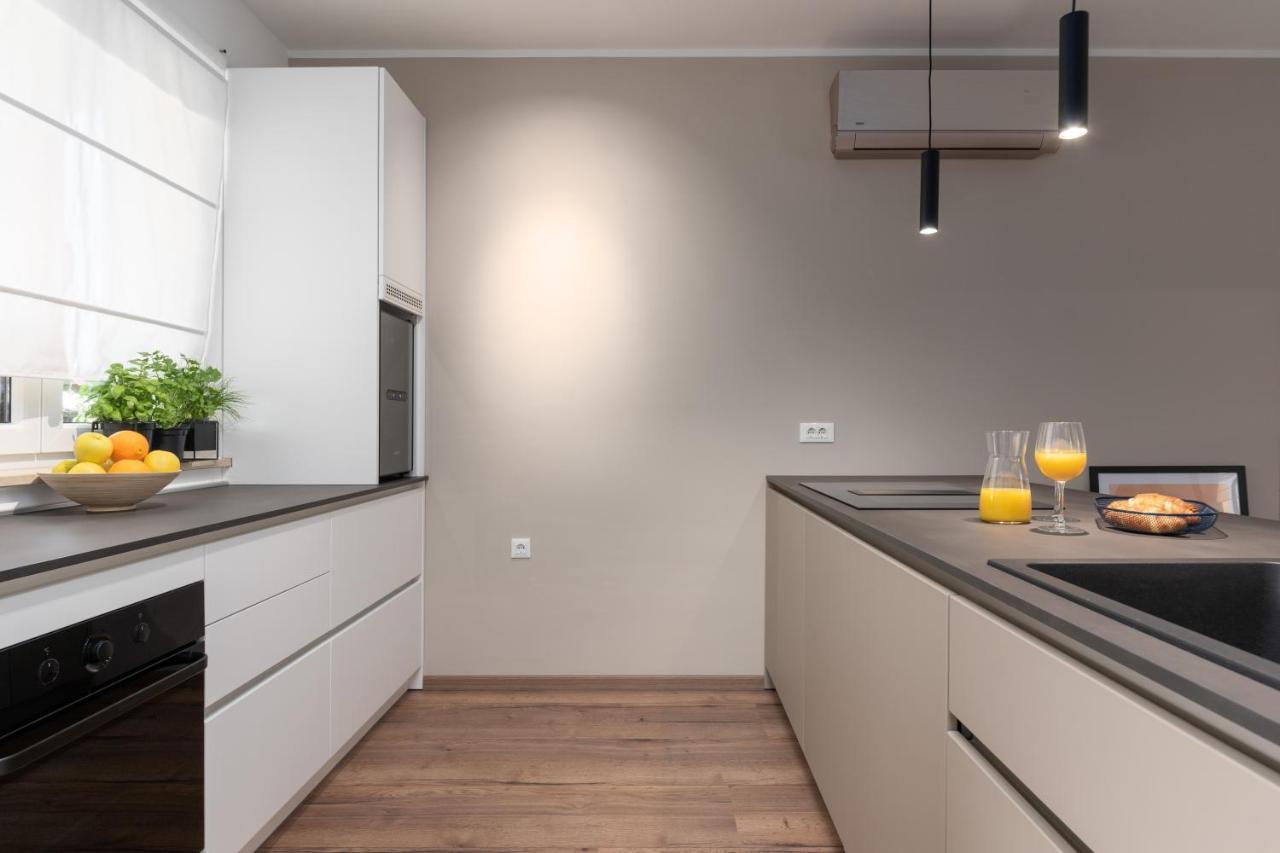 Holiday Home Maslina Porec Bagian luar foto