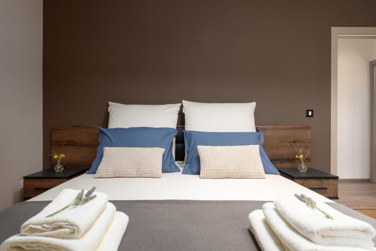 Holiday Home Maslina Porec Bagian luar foto