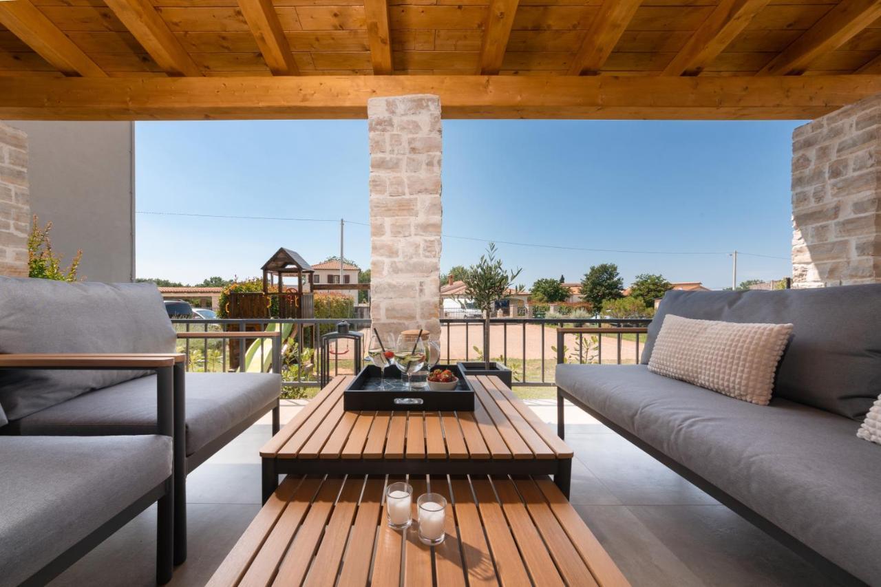 Holiday Home Maslina Porec Bagian luar foto