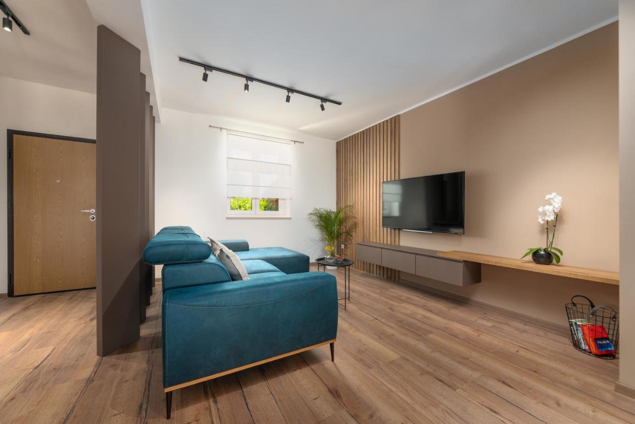 Holiday Home Maslina Porec Bagian luar foto