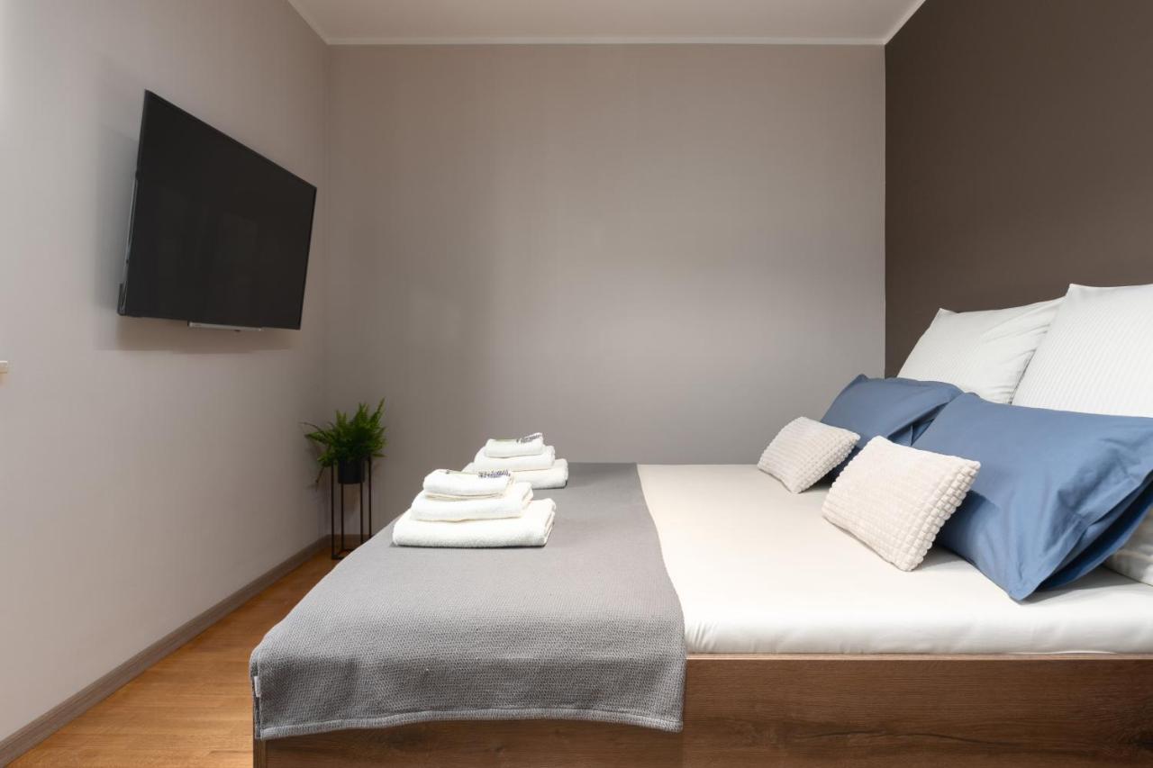Holiday Home Maslina Porec Bagian luar foto