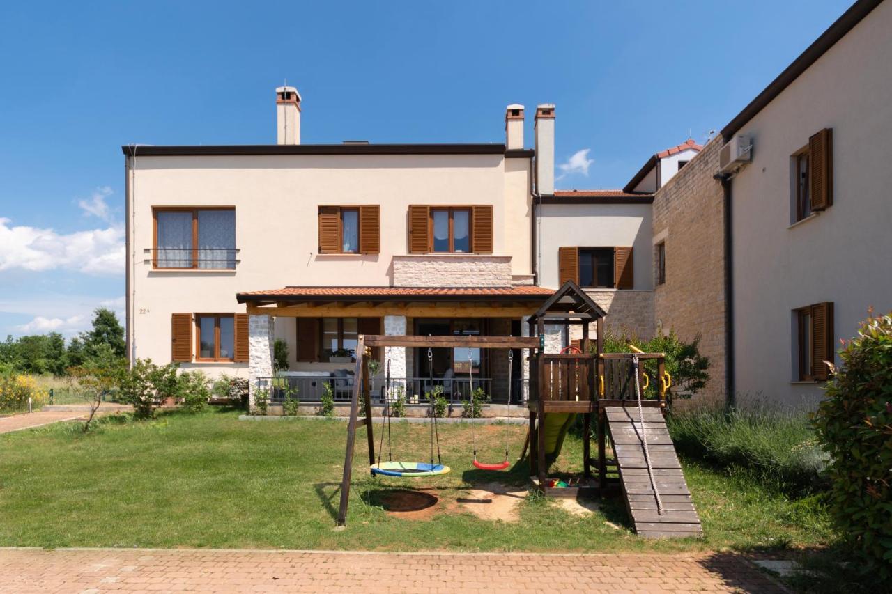 Holiday Home Maslina Porec Bagian luar foto